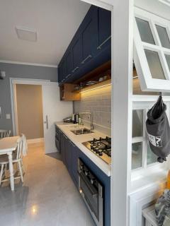 Apartamento Climatizado com Garagem e Wi-Fi - 2