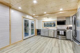 Direct Trail Access Lyons Falls Getaway with Views! - 2