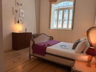 Stylish Apartment near Timeout Market - 4