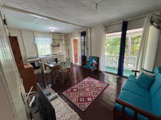 Aquarius Apartments - Pink - 9