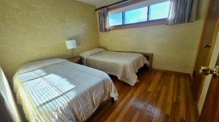 Bright and spacious midcentury design near Boston - 1