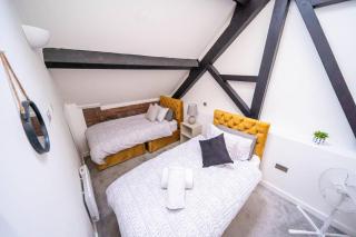 Modern Two-Bedroom Apartment in Bradford - 8