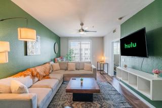 Cozy Stay near ASU Gym Pool Parking Games - 0