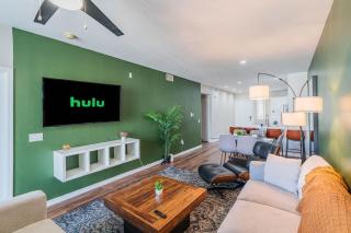 Cozy Stay near ASU Gym Pool Parking Games - 1