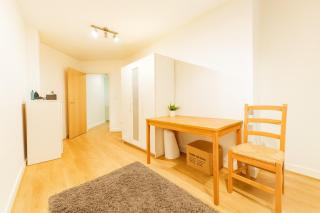 Sky-View Home in Brentwood Essex - 6