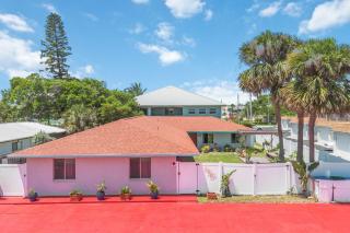 Cape Canaveral Escape 1 Mi to Cocoa Beach Pier! - 9