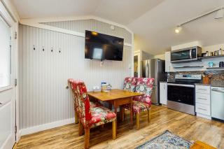 Shorelands Resort Cottage 40 - 5