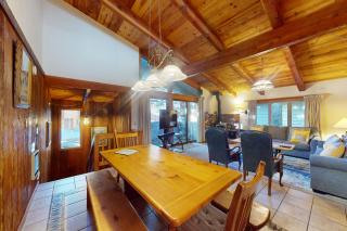 Chateau Sans Nom 12 - 2