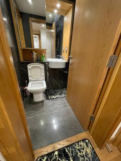 Marble Arch Landmark - 4