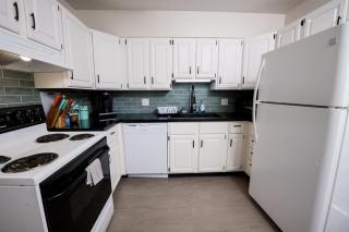 Entire home, 6 min drive to UIUC - 9