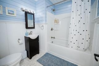 Entire home, 6 min drive to UIUC - 5