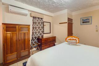 Sunrise King Suite at Hummingbird Home Suites Gold Standard Certified - 5