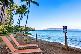 Oceanview, corner renovated unit w Ac! sk366 - 1
