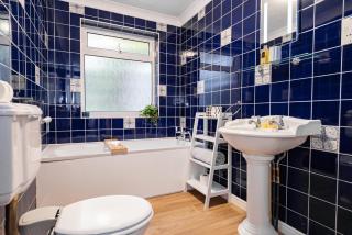 NEW Premium House in Norwich, 5 bedrooms and Private Parking - 1