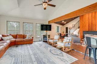 Mid-Mod Mountain Cabin Near Thumb Butte Trails! - 8