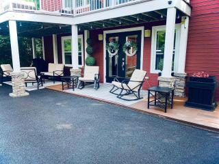 The Beaverpond Getaway Suite - 4