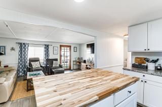 2 Mi to Beach! Canal-Front Escape in Crystal River - 4