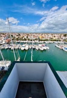 Estudio Moderno la mejor vista al puerto deportivo - 5