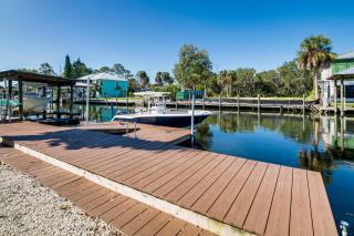 5 Mi to Manatees! Waterfront Crystal River Home - 8