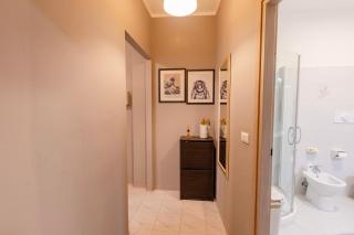 Too Easy Apartment - 1