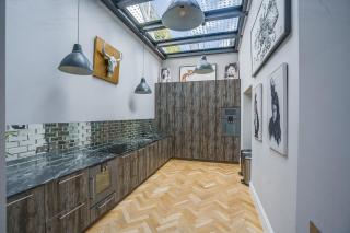 The Victorian Residence - 8