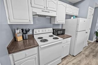 Blue Haven Cottage - 4 mins to White Sandy Beach, 4 mins to Bay, PET Friendly, Fire Pit - 2