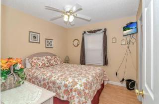 Toes in the Sand, 3 br 2 bath for fun and relaxing - 9