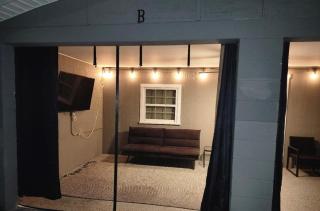 Serene Studio Retreat - 5