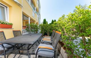 1 Bedroom Awesome Apartment In Pakostane - 9