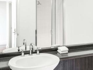 Mantra on Jolimont Melbourne - 1