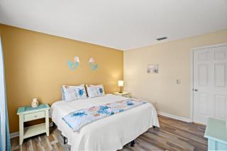 Suite Carolina Life is Better by the Beach - 7