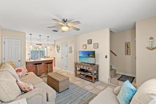 Suite Carolina Life is Better by the Beach - 8