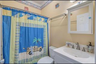 The Tiki Hut, Grillin and Chillin - 6