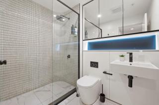 Luxury Apartment Living in the heart of Sydney - 2