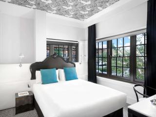 Peppers Gallery Hotel - 2