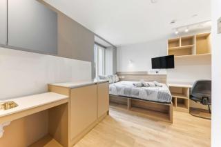 Accessible Studio In Central Leeds - 0