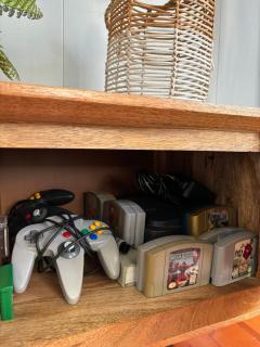 Beautiful 1 Bedroom Home with Bonus Room & Jacuzzi - 4