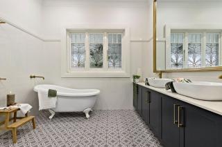 Echelon Merewether Luxe Poolside Escape - 4