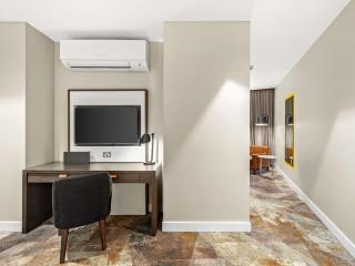 Peppers Docklands - 1