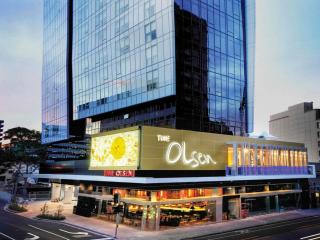 The Olsen Melbourne Art Series - 8
