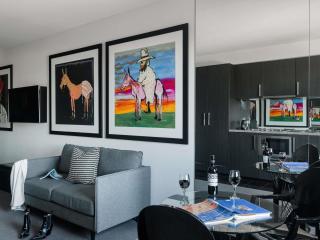 The Cullen Melbourne - Art Series - 7