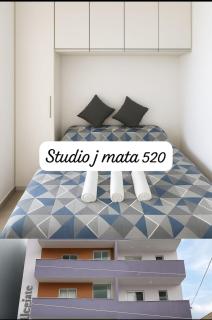 Studio João da Mata com varanda - 0