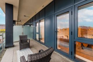 Spacious 2-Bed Apartment, Free Parking & Contractor Friendly - 1