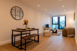 Spacious 2-Bed Apartment, Free Parking & Contractor Friendly - 7