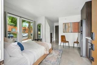 Ground Floor Studio Top Kerns Location - 5