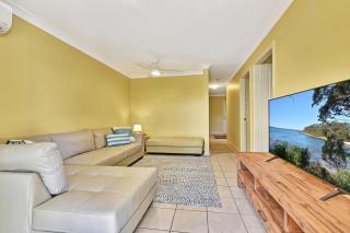 Salt and Paws at Fingal Bay - 5