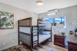 Walk to Ocean Beach Stylish 2BR Apt with Patio - 6