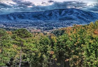 BRAND NEW LUXURY CABIN - Wears Valley Views Your Ultimate Smoky Mountain Escape in Wears Valley, TN - Hatchertown - 4
