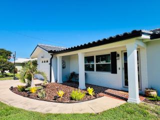 Tropical Oasis on the Gulf Coast - 7