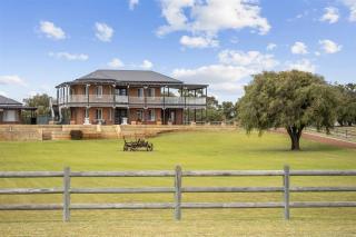 De'Vinceant - The Grand Manor by Wonnerup Beach - 5